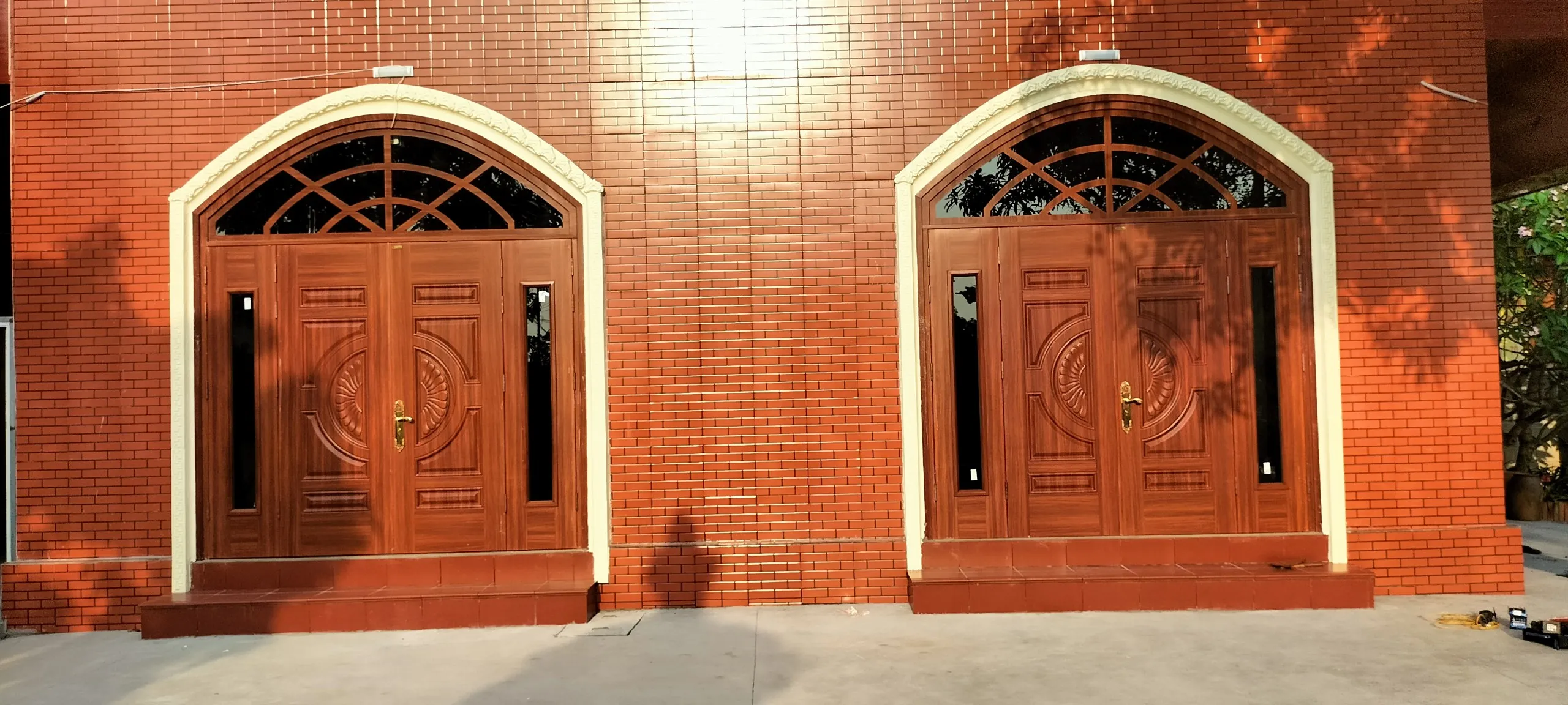 Báo giá cửa thép vân gỗ 4 cánh Thành phố Hội An - Quảng Nam
